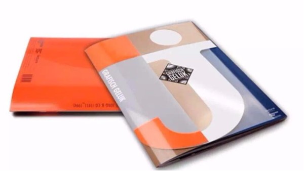 蘇州畫(huà)冊(cè)印刷工廠告訴你畫(huà)冊(cè)印刷制作注意事項(xiàng)-古得堡印刷